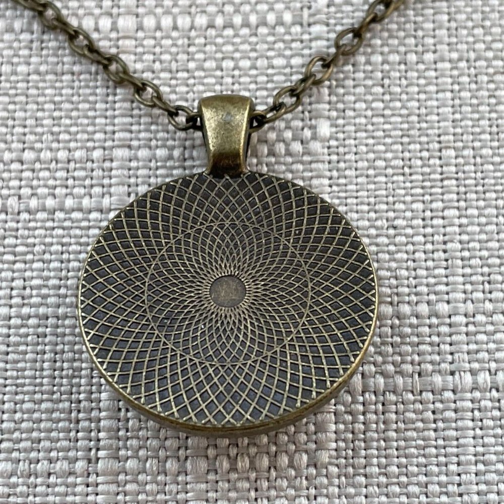 US Flag Necklace Bronze Tone Chain Fashion Patriot Jewelry Cabochon Pendant - Picture 6 of 7